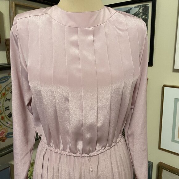 80s Vintage "In The Mood" Light Pink Pleated Midi Dress With Long Sleeves Size M - Picture 2 of 7